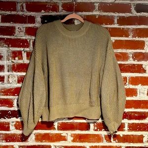 Balloon sleeve drop shoulder chunky knit sweater